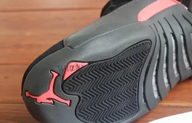 Jordan Orange Low Air Authentic BlackMax 12 0516